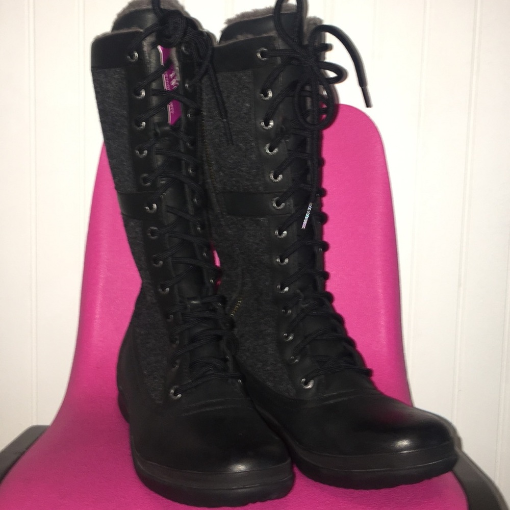 Black uggs winter boots